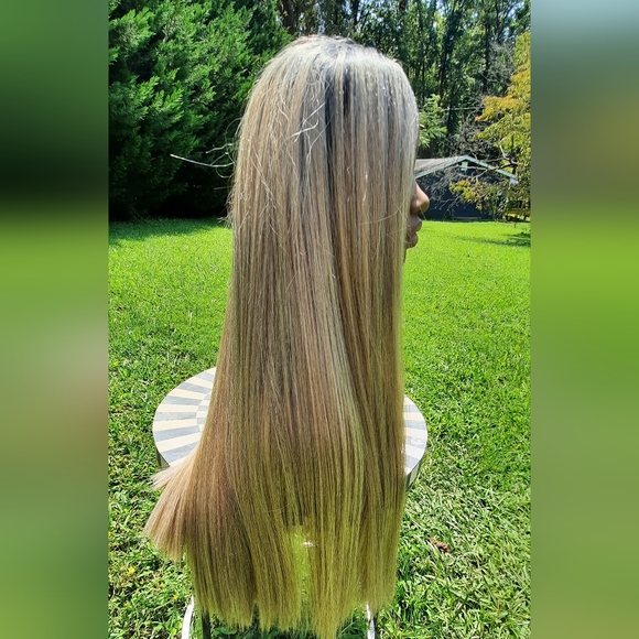 24 inches rooted Sandy blonde straigh5 blunt cut - Picture 11 of 17